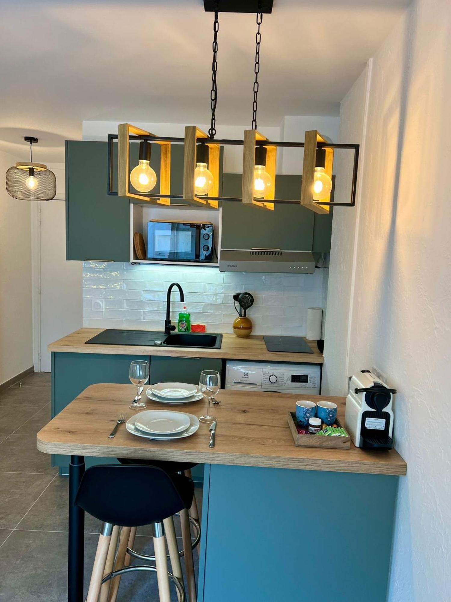 Studio Climatise, Cosy Et Calme Au Centre Ville Antibes Zewnętrze zdjęcie