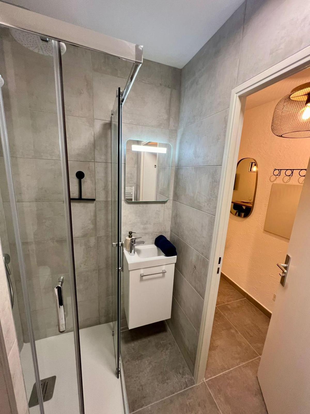 Studio Climatise, Cosy Et Calme Au Centre Ville Antibes Zewnętrze zdjęcie